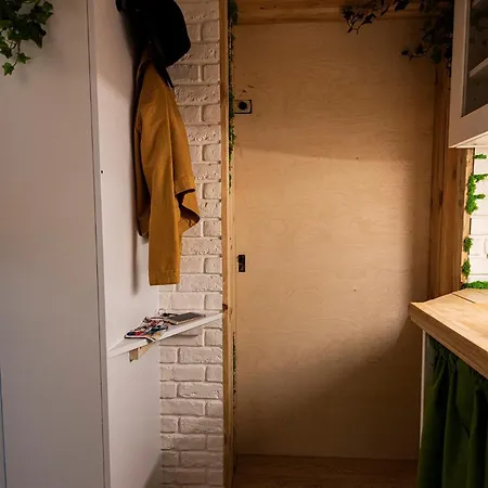 Niewielkie Przytulne Poddasze Z Widokiem Na Ratusz