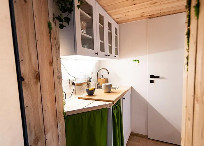 Niewielkie Przytulne Poddasze Z Widokiem Na Ratusz Poznań