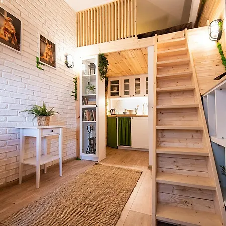 Apartment Niewielkie Przytulne Poddasze Z Widokiem Na Ratusz