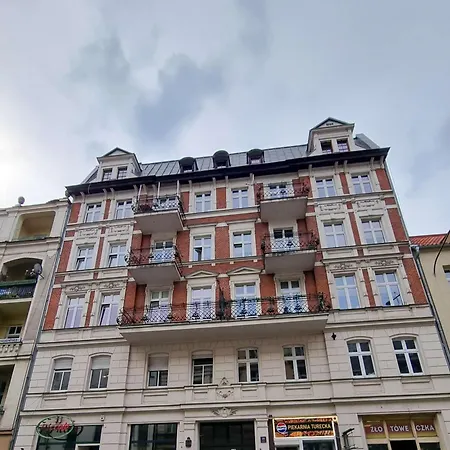 Niewielkie Przytulne Poddasze Z Widokiem Na Ratusz Apartment *